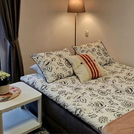 Apartament Zachodni Z Balkonem 4 Osoby Varsovia Exterior foto